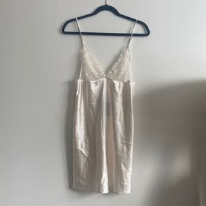 NEW Zara 100% silk slip US L